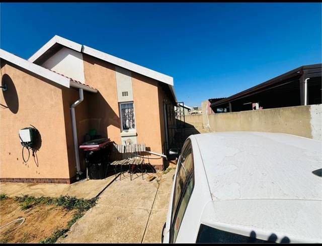 3 BEDROOM HOUSE FOR SALE IN WINDMILL PARK